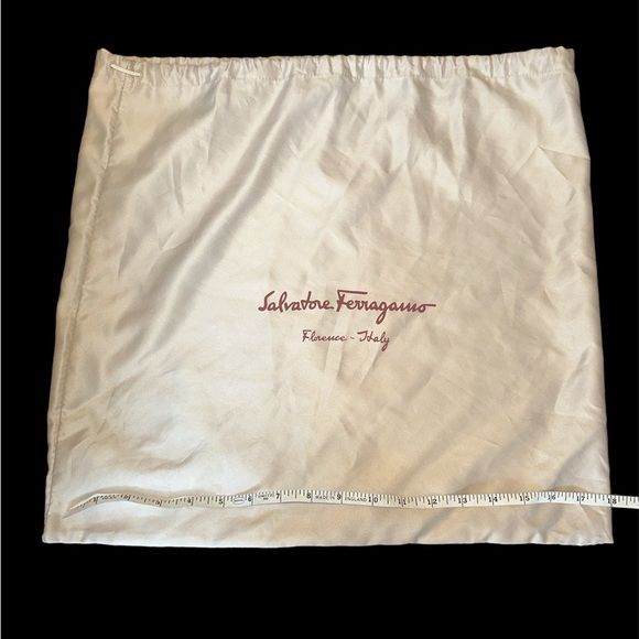 Salvatore Ferragamo silky duster with drawstrings - Picture 4 of 6